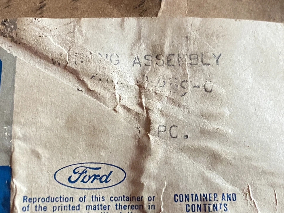 Arnés de cableado de alimentación del motor Ford con ojal cortafuegos -- Lincoln Continental 1966 Foto 2 de 4