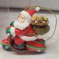 1991 Santa's Best Christmas Charmer Scooring Santa Christmas Ornament