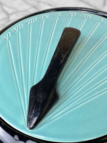 Mid Century Art Deco Porzellan Türkis Sonnen Zifferblatt Auflaufform mit Deckel - Bild 6 von 12