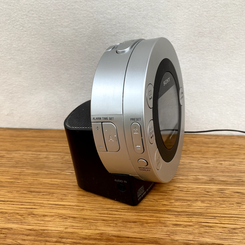 ☘️ Sony Dream Machine Alarm Clock Radio FM/AM CD Player 30 Pin Dock ICF-CD3iP - Picture 6 of 11