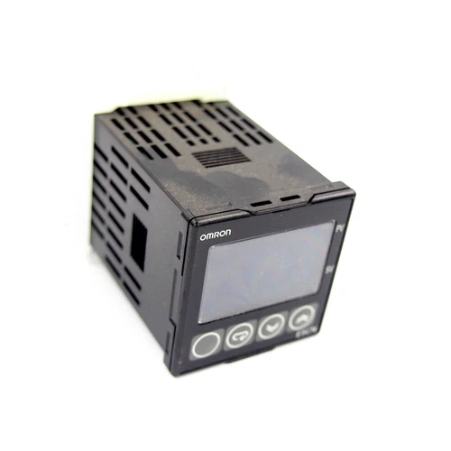 Omron E5CN-CTU AC100-240 Temperature Controller 100 to 240 VAC Mult-Range