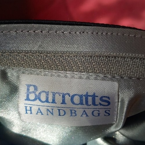 Vintage black sequin handbag by barratts in very good condition 👌 - Picture 4 of 4