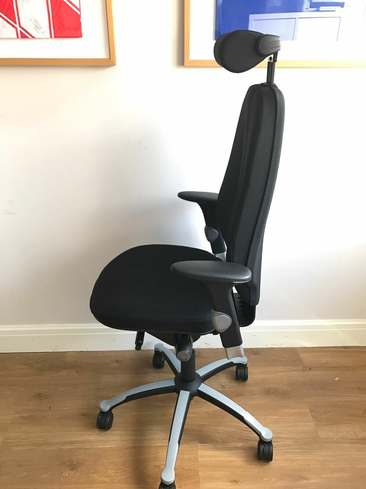 Picture 2 of 12