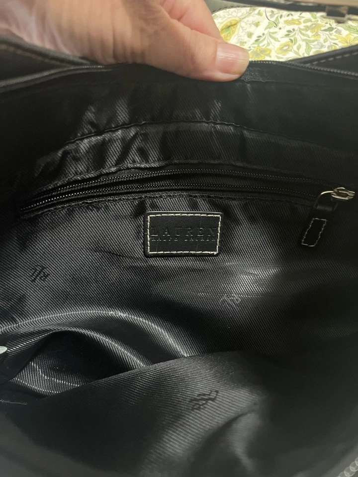 Винтажная женская нейлоновая наплечная сумка Lauren Ralph Lauren черная б/у в отличном состоянии - Изображение 3 из 4