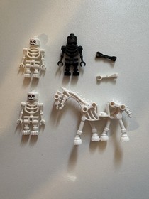 LEGO Castle Drawbridge Defense 7079 With Black And White Skeletons, Horse, Box