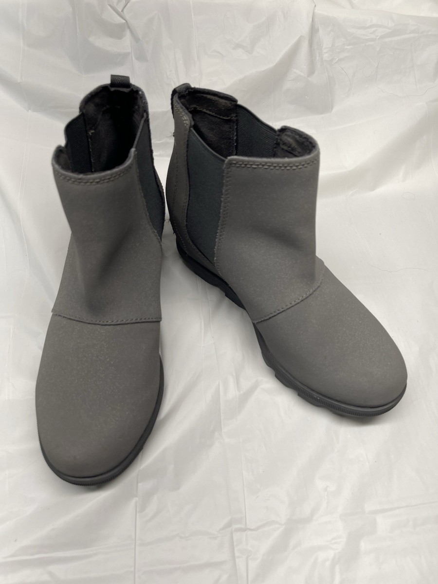 Sorel Joan Of Artic Women’s/Youth Gray Fabric Chelsea Boots Wedge Heel Size 