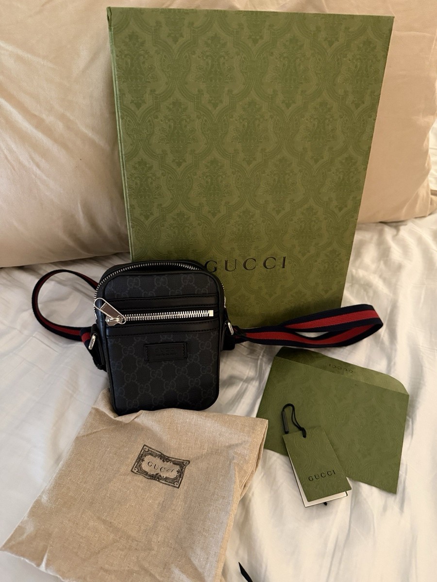 Gucci GG Supreme Small Messenger Bag Black/Grey 523599 Authentic