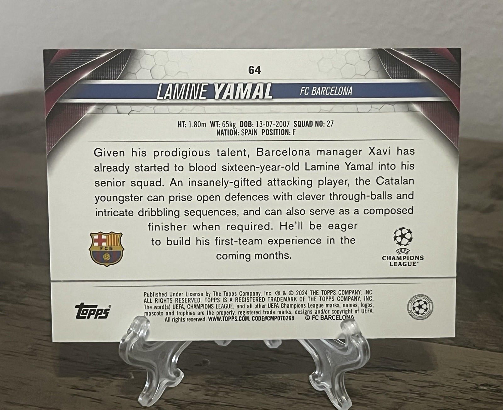 2023-24 Topps UEFA Club Competitions Lamine Yamal #64 Gold Starball Foil (RC) view 6