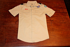 Boy Scouts of America BSA Men's Shirt Tan Small Vented Sewn Patches Short Sleeve
