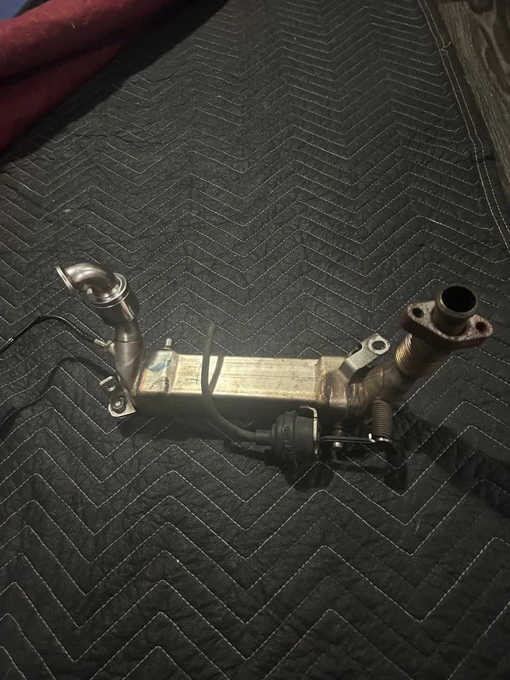 BMW OEM 09-13 X5 AND 335D EGR Intercooler complete plug & play with 87k miles! - Image 2 of 2