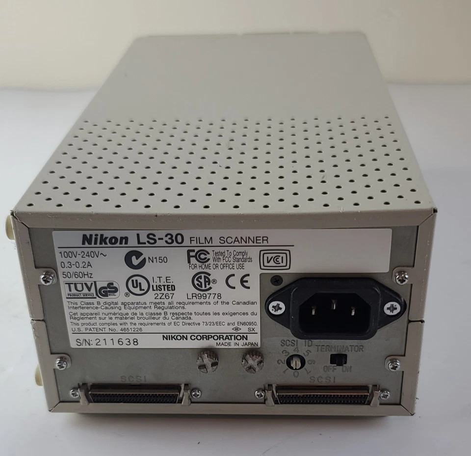 Nikon CoolScan III LS-30 35mm SCSI Film Scanner - Image 4 of 4
