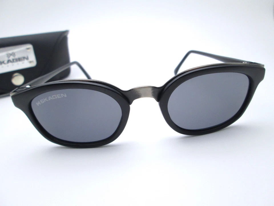 SKAGEN • Sombras • Gafas de sol 4-111 negro mate - plata cepillada / gris 3 + estuche Foto 3 de 4