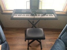 Alesis Harmony 61 MKII Keyboard Kit with Throne Headphones Stand and Microphone
