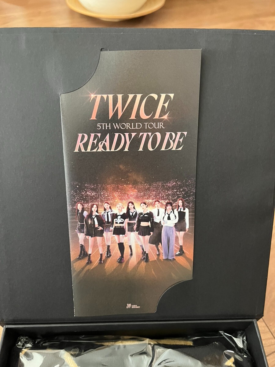 TWICE READY TO BE IN JAPAN Upgrade Benefit box set mina sana momo
