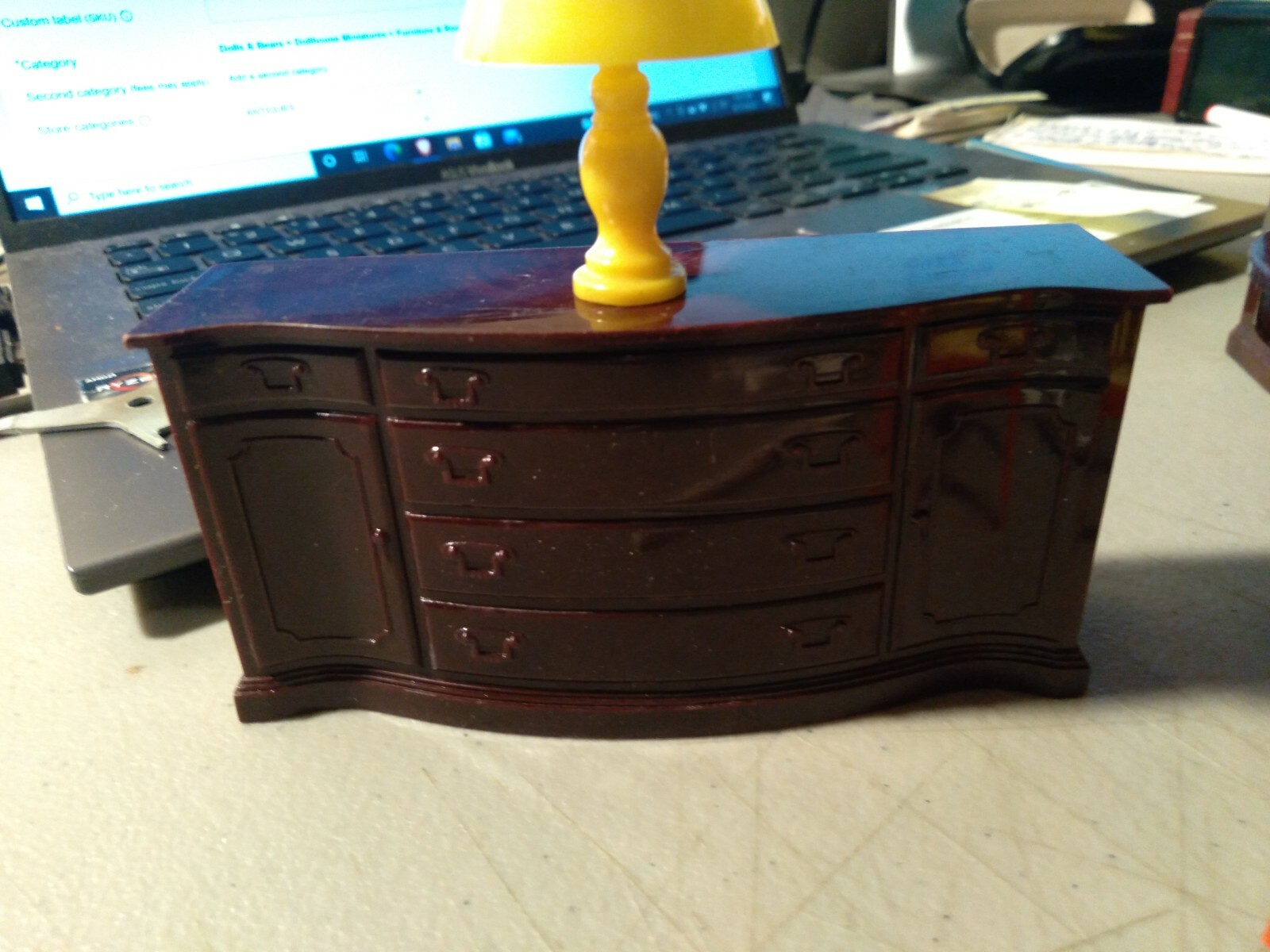 Picture 4 of 8