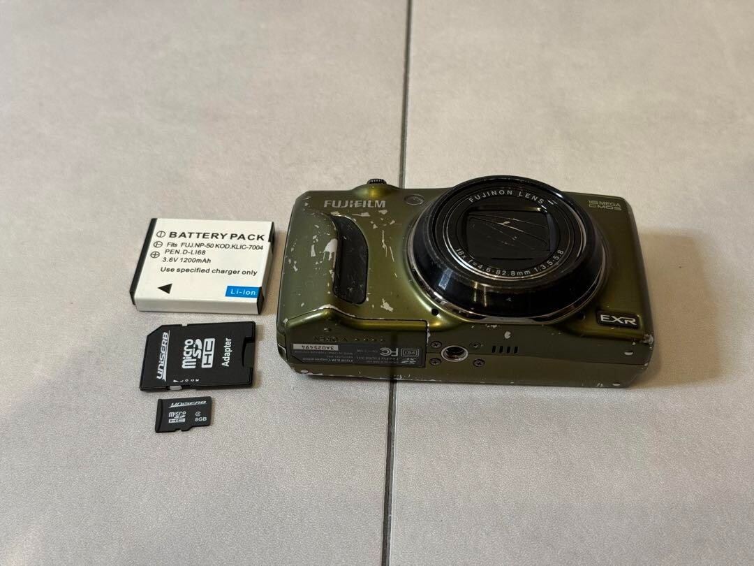 富士フイルム - 超美品 FinePix F820EXR オリーブ フジフイルム FinePix F820EXR オリーブ | コンパクトデジタルカメラ