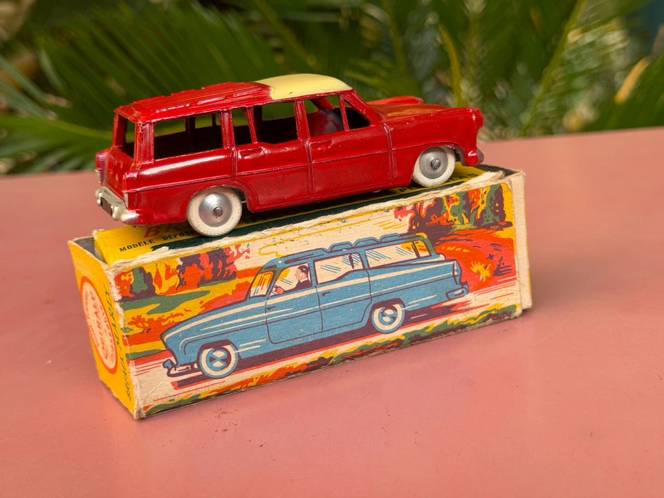 QUIRALU ancien SIMCA BREACK MARLY très proche neuf Very near Mint No Dinky - Photo 2/4