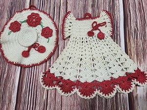 2 Vtg 1950’s Handmade Crochet Pot Holders White & Red Work Dress Hat Cherries