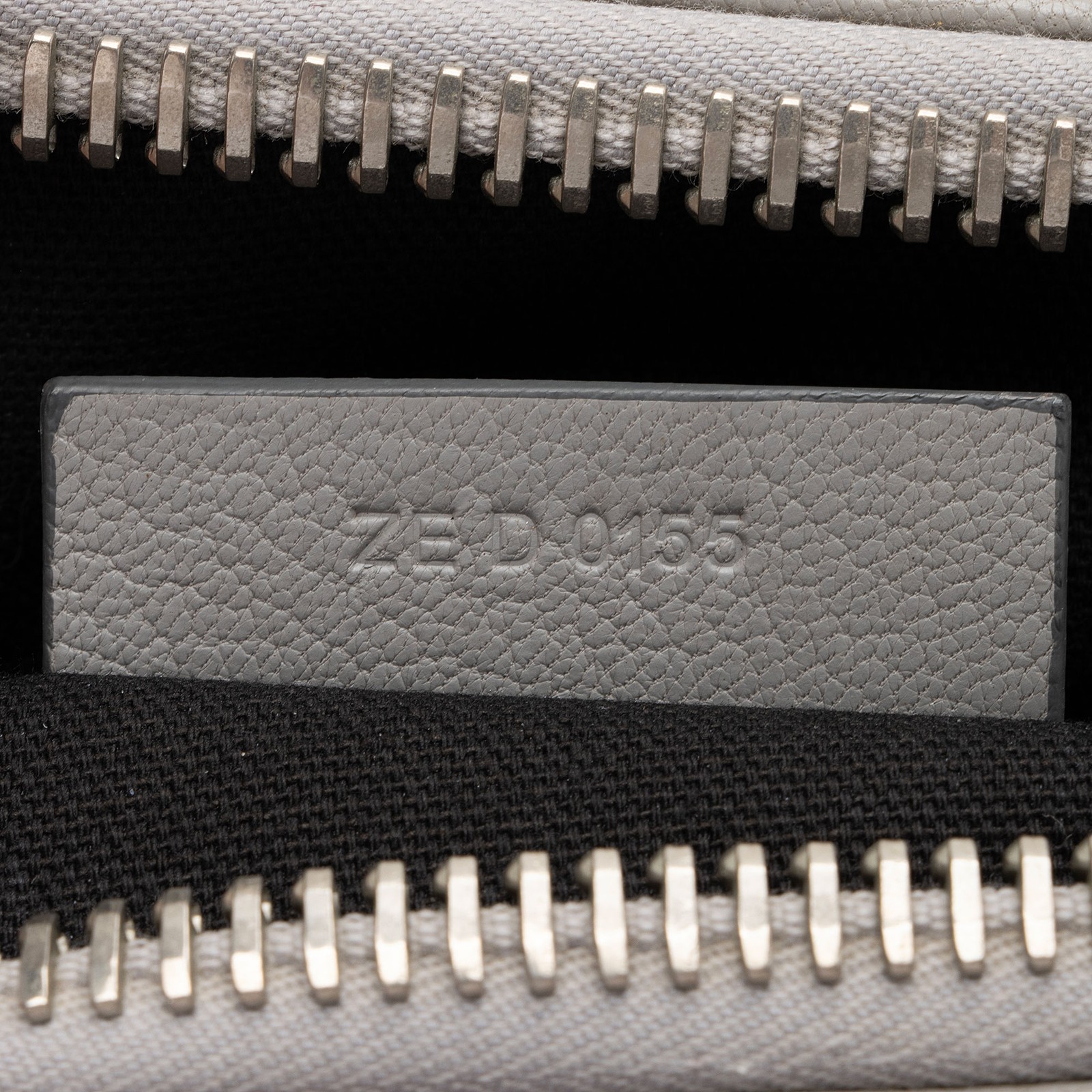 Givenchy Sugar Goatskin Antigona Small Satchel thumbnail 6