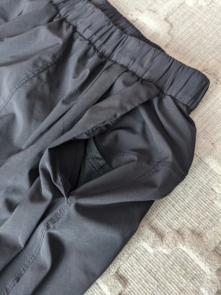 Lululemon Mat to Street Pant, black, size 8 Windbreaker Joggers - Image 4 of 4