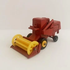Vintage Lesney Matchbox  No. 65 COMBINE HARVESTER, very good condition, no box