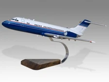 McDonnell Douglas DC-9 ZS-MNT Desk Wood Airplane New Model Large Scale 1/72