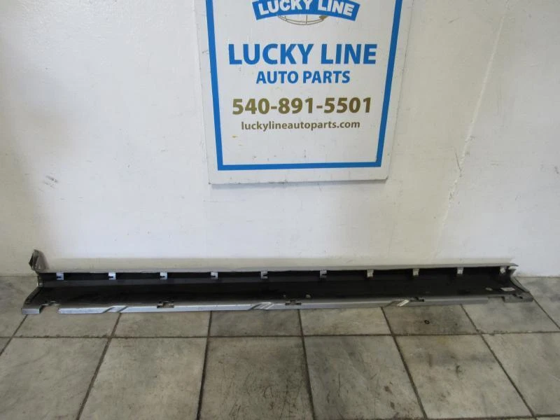 Moldagem de balancim direita CADILLAC SRX 04 05 SOMENTE RETIRADA - Imagem 3 de 4