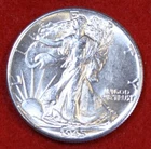 1945-P Walking Liberty Half Dollar 90% Silver Coin UNC Uncirculated WL524