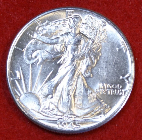 1945-P Walking Liberty Half Dollar 90% Silver Coin UNC Uncirculated WL524