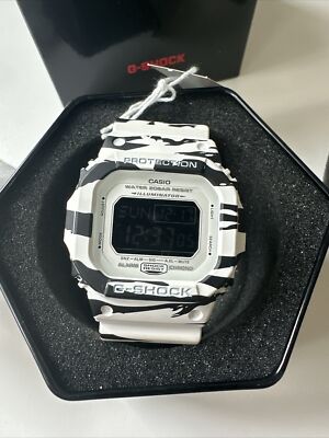 レア色　G-SHOCK DW-D5600P-7JF white 白 s-l400.jpg