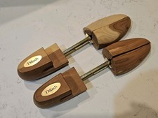 Dillard's Cedar Wood Pair of Shoe Trees Stretchers Size Medium