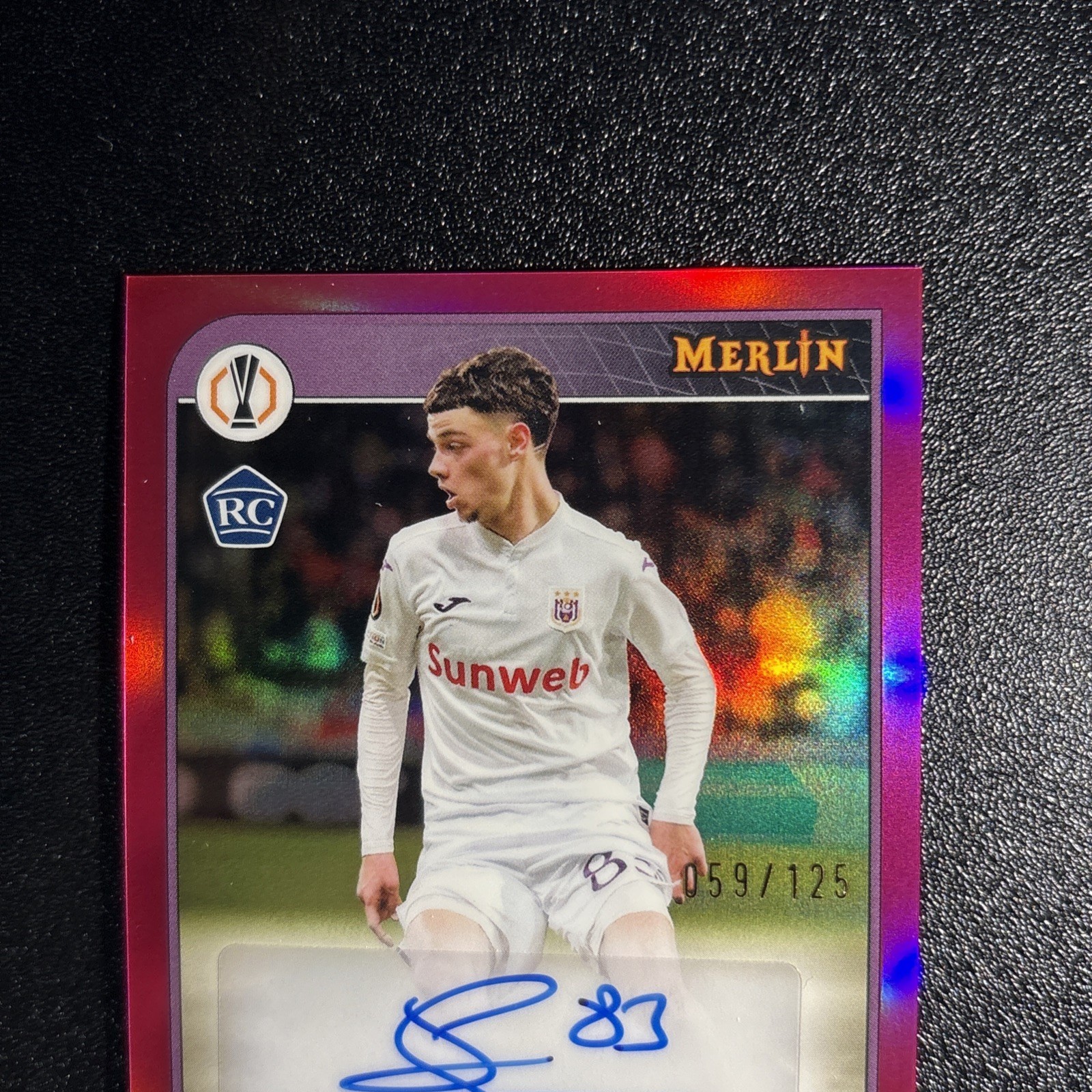 24-25 Topps Merlin UEFA Tristan Degreef Magenta Refractor /125 Auto view 4