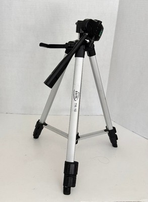Digital Concepts TR-10 Aluminum Camera Tripod with 3-Way Pan Head & Level