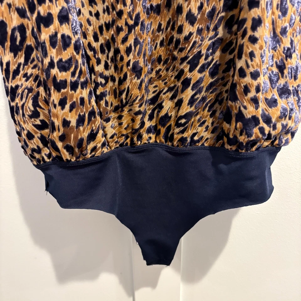 Body VICI Leopardo Para Mujer Grande Marrón Azul Marino Terciopelo Burnout Brillo Foto 4 de 4
