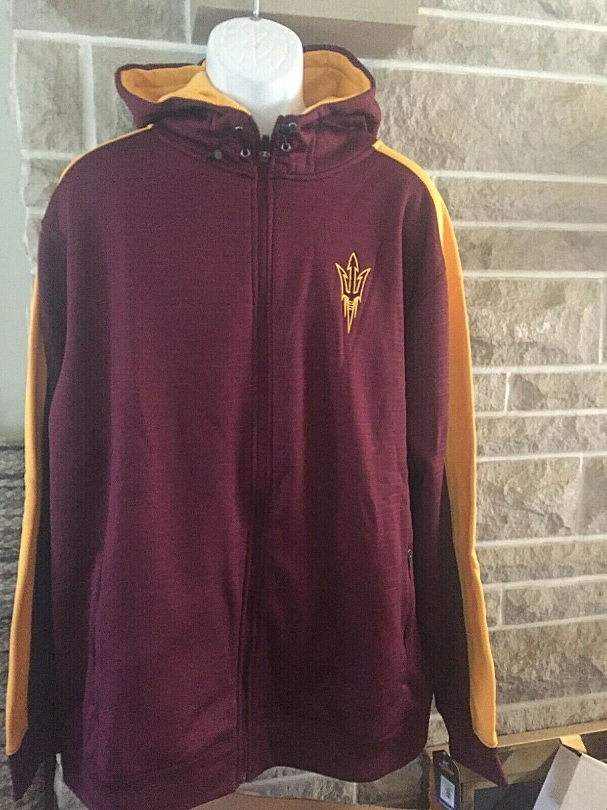 Picture 1 of 3