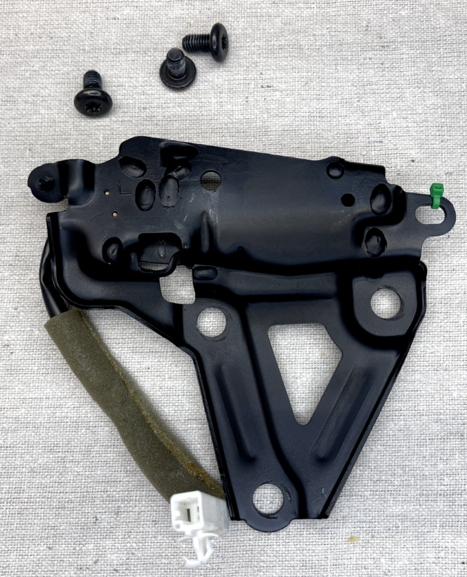 10-15 Lexus IS250C IS350C CONVERTIBLE REMOVABLE ROOF LEFT CATCH OEM 63280-53010