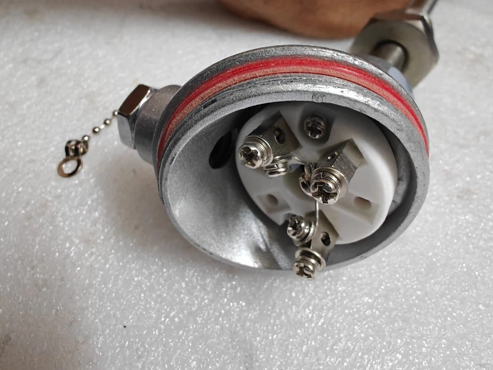 TEMPERATURE SENSOR PT100 700' C - Image 3 of 4