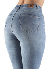 Women's Juniors/Plus Classic Mid Waist, Straight Leg Jeans