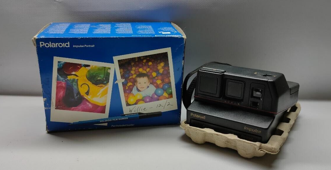 Vintage 80s Polaroid Impulse Portrait 600 Plus Instant Camera in Box-image