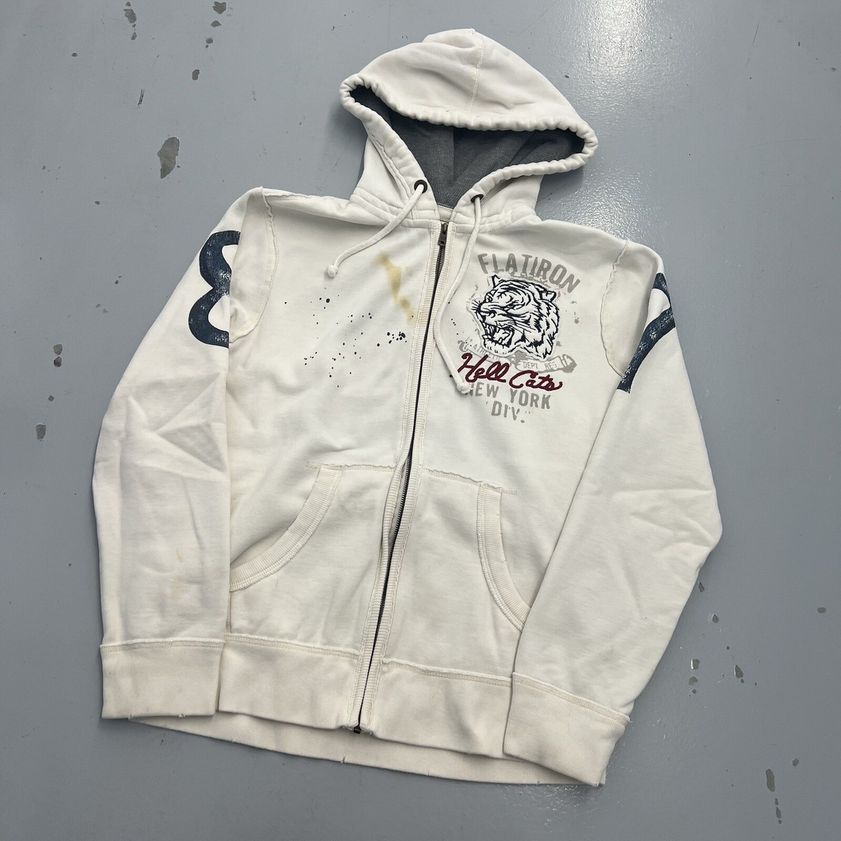 é frill zip sweat blouson white s-l1200.jpg