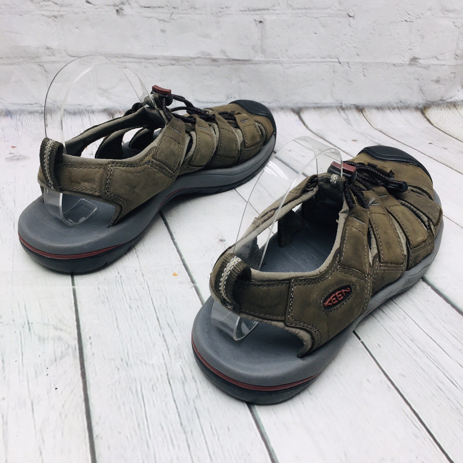 KEEN Newport H2 sandalo da trekking uomo US 10 pelle marrone impermeabile punta a cappuccio trail