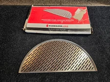 Kamado Joe BJ-HSSCGFV Half-Moon Laser Cut 304 Stainless Steel Cooking Grate