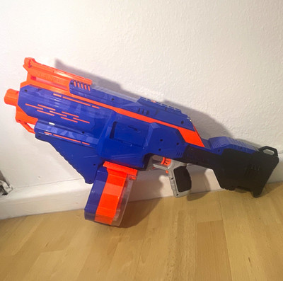 NERF N-Strike Elite Infinus Dart Blaster mit Trommelmagazin Drum blau/orange