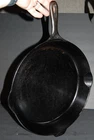 Vintage 14" Unmarked Wagner #12 Cast Iron Skillet
