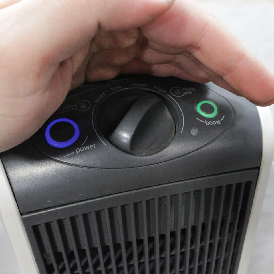 Sharper Image SI724 Hybrid GP Germicidal Air Purifier - Image 2 of 4