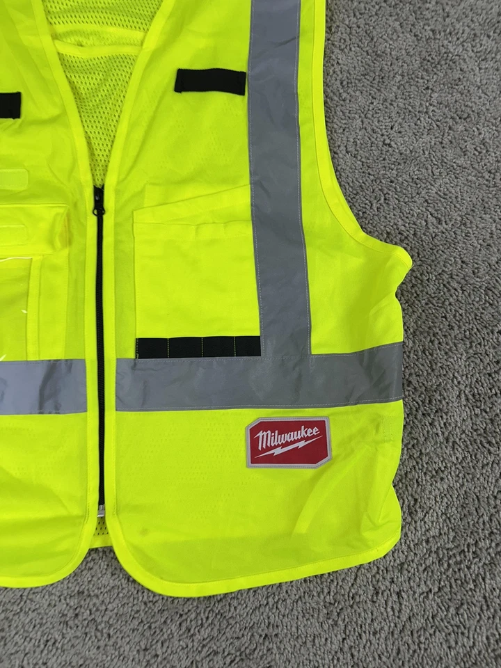 Milwaukee Safety Vest Mens Small Medium Hi-Vis Type R Class 2 48-73-5021 - Image 3 of 4