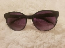 Vince Camuto VC1061 OX Round Sunglasses Shiny Black Frame Smoke Gradient Lens