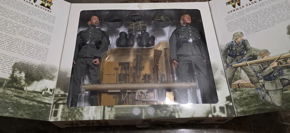 Dragon Toys WWII 1945 Konigsberg Klein German Tank Hunters 12" Figure 2001 NIB - Image 2 of 4