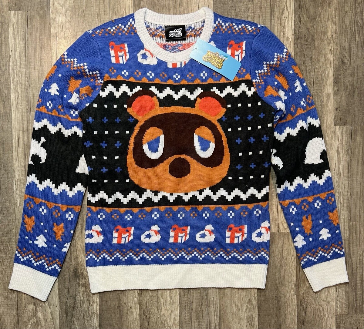 NWT Nintendo Animal Crossing Geeknet Sleepy Bear Long Sleeve