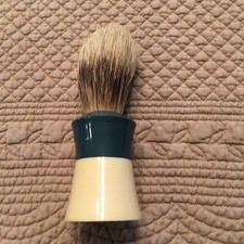 Vintage Ever Ready Shave Brush 200T in good condition